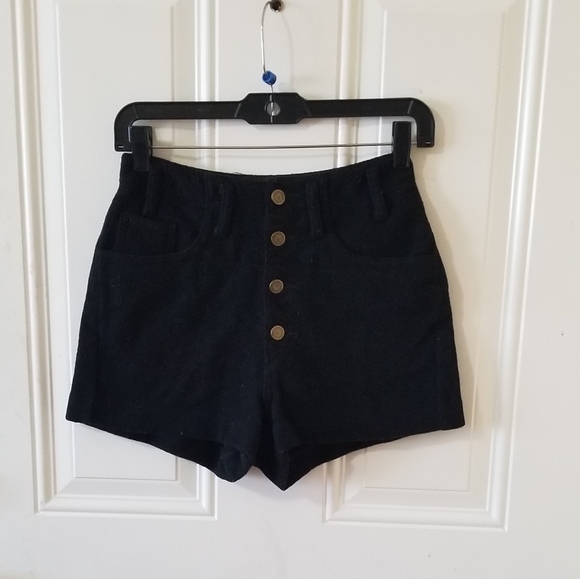 Guess Pants - Guess High Rise short